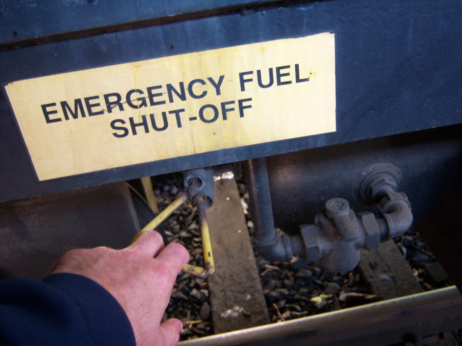 I am CuTRis: CuTRis Pulls Emergency Fuel Shut-off