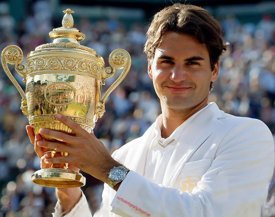 CELEBERITY BIOGRAPHY: ROGER FEDERER WoRLD'S Most Famous Tennis Star
