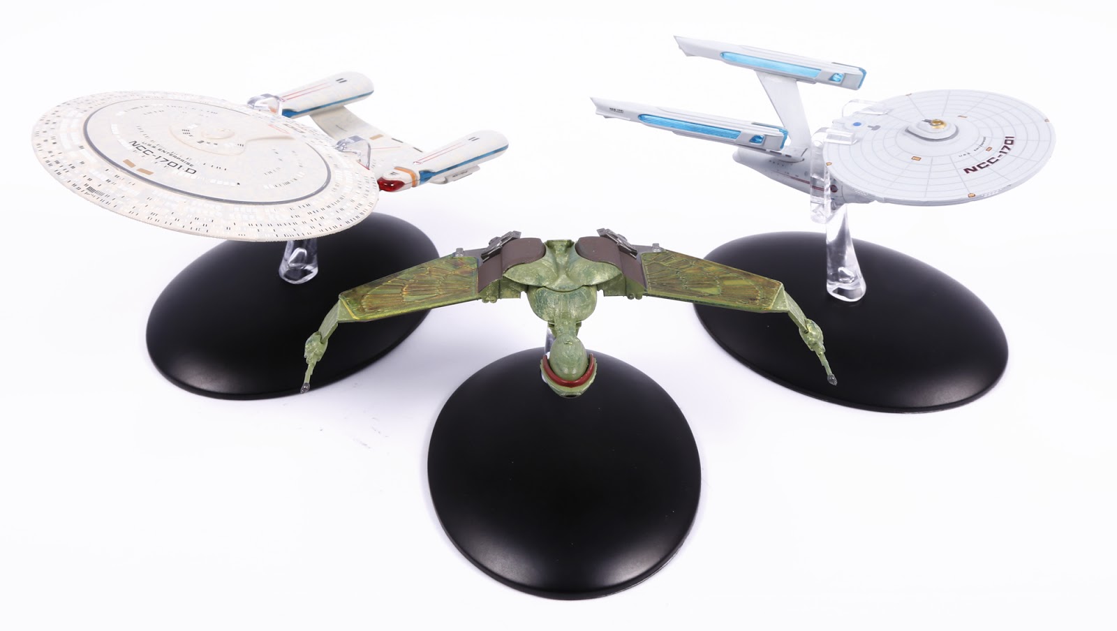 Star Trek USS Defiant NX-74205 Raumschiff Modell - Nr. 9 Collection