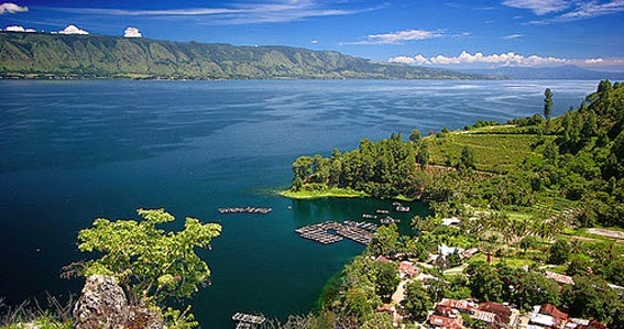 Interesting Place Indonesia North Sumatra Lake Toba, Samosir Island