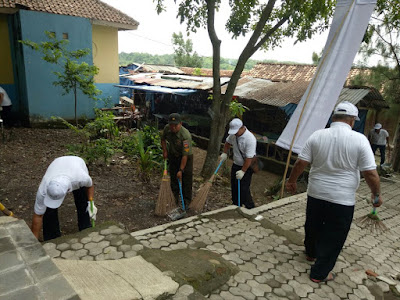 GERAKAN SADAR WISATA DAN AKSI SAPTA PESONA DARI KEMENTERIAN PARIWISATA REPUBLIK INDONESIA DI GUNUNG KEMUNGKUS