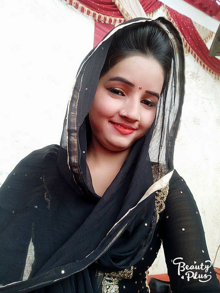 Sunita Baby (Dancer) HD Photos & Pictures In Black Dress