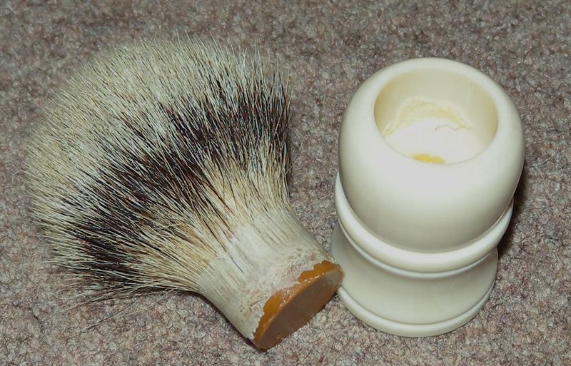 Fido's Shaving Blog How to remove a shaving brush knot