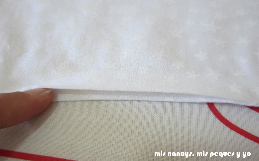 mis nancys, mis peques y yo, tutorial DIY cojín con forma de estrella de Navidad, marcar bien abertura