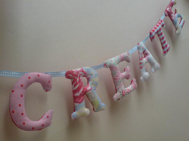 the-sew-happy-shop-personalised-bunting-create-handmade