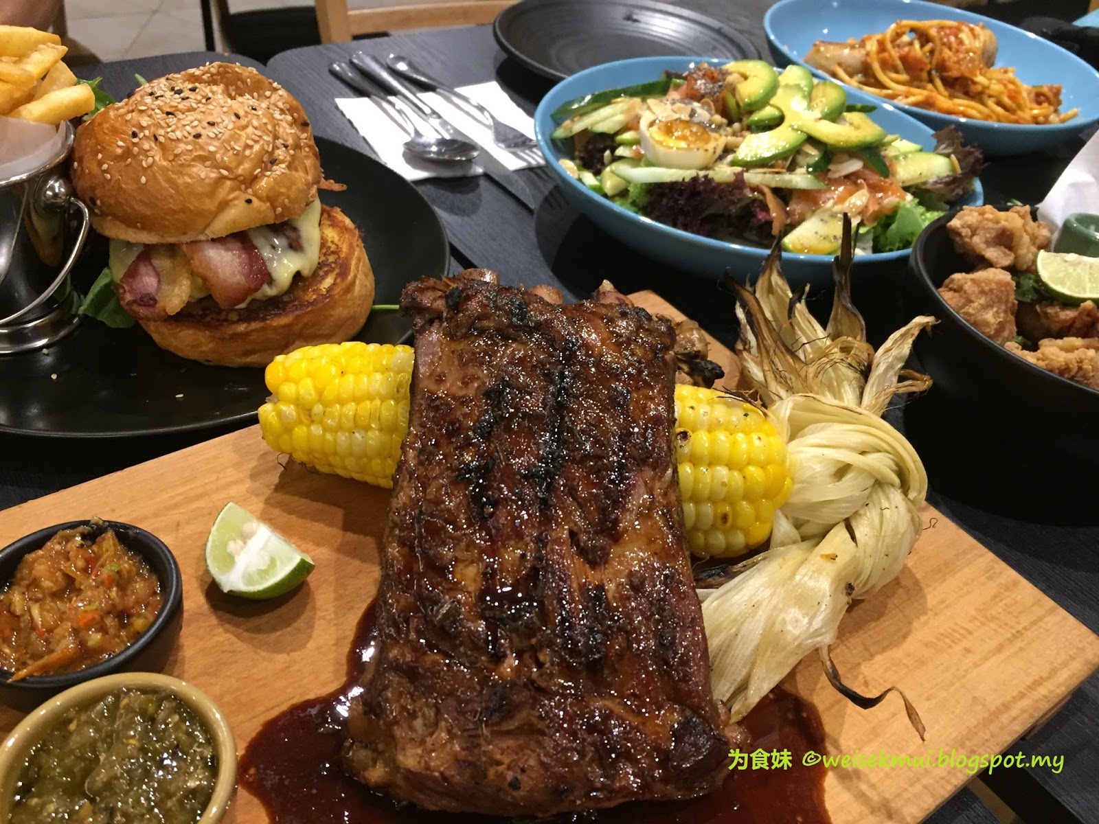 WeiSekMui Red Kettle Starling Mall, PJ