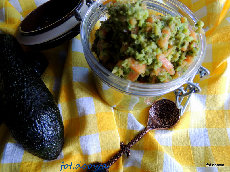 Salsa z awokado i papai Moje Małe Czarowanie Dorota OwczarekOsowski