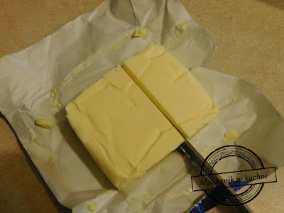 Makówki masło kostka masła biedronka strucla chałka ŚBN 