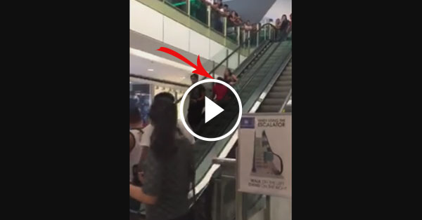  Child Stuck in a Moving Escalator in SM