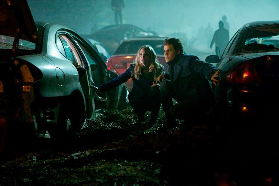 THE VAMPIRE DIARIES Season 5 Episode 17 "Rescue Me" ( review ) Must