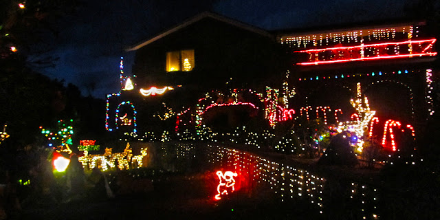 Lights round christmas flickr Daily Photo Canberra: More Christmas lights