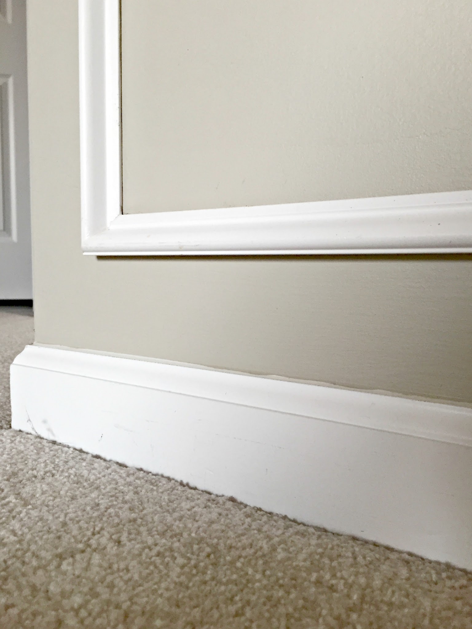 How to Remove Baseboards Without Damage {the Easy Way} Thrifty Decor