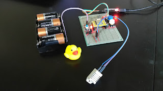 MicroPython on ESP8266 with DHT22 and ThingSpeak