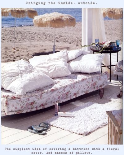 shabby chic decorating outdoors by the sea