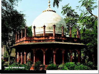 सरहिंदी बेगम का मकबरा ताजमहल आगरा