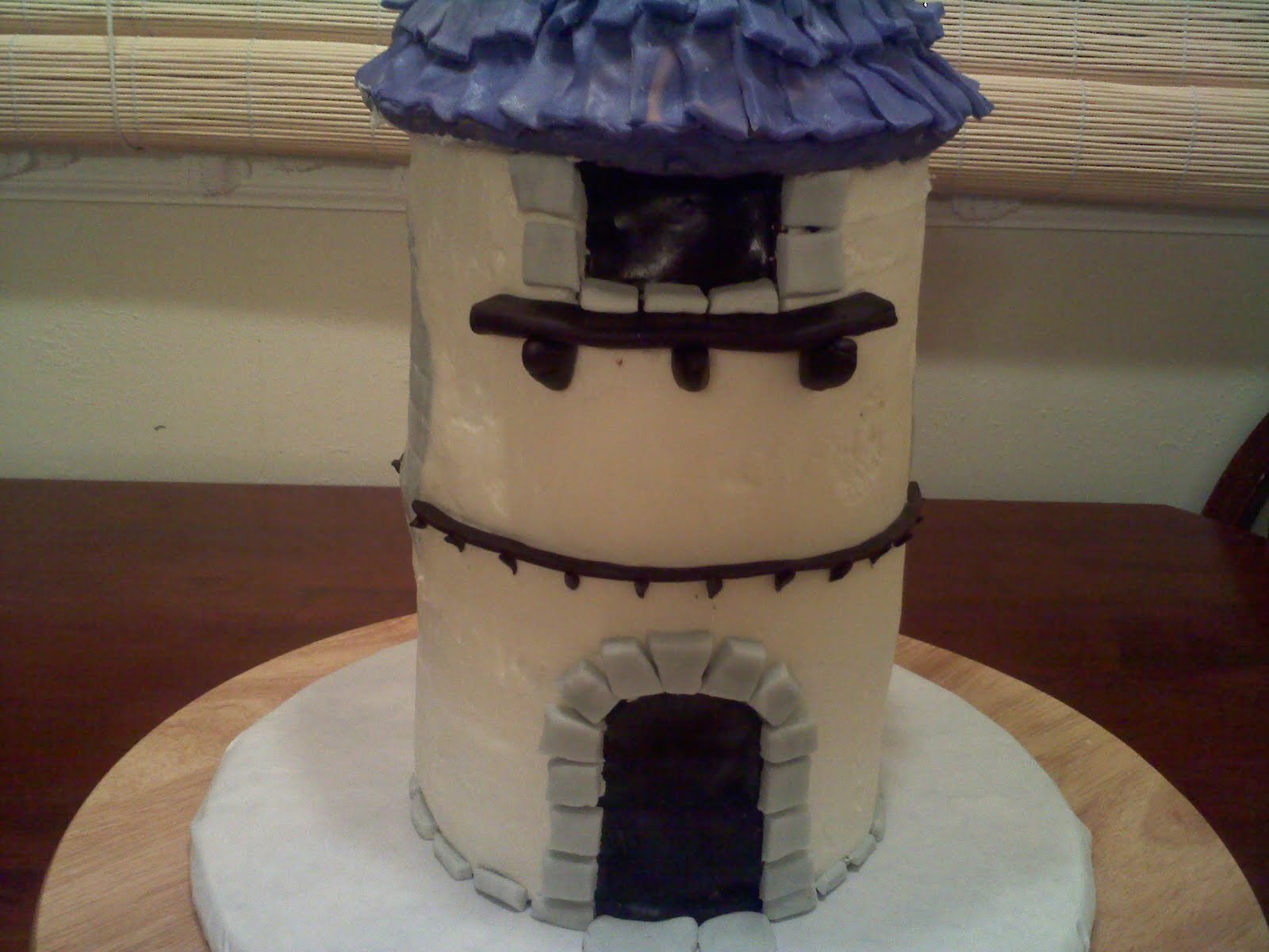 Pinky Promise Cakes: Tangles tower cake