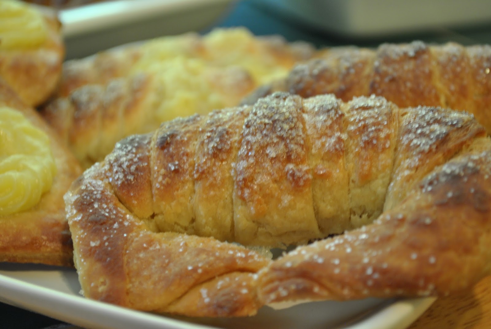 Mama's Yum Yum Facturas Argentinas / Argentine Pastries