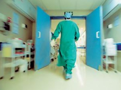 «Υγειονομικές βόμβες» τα νοσοκομεία του Πειραιά