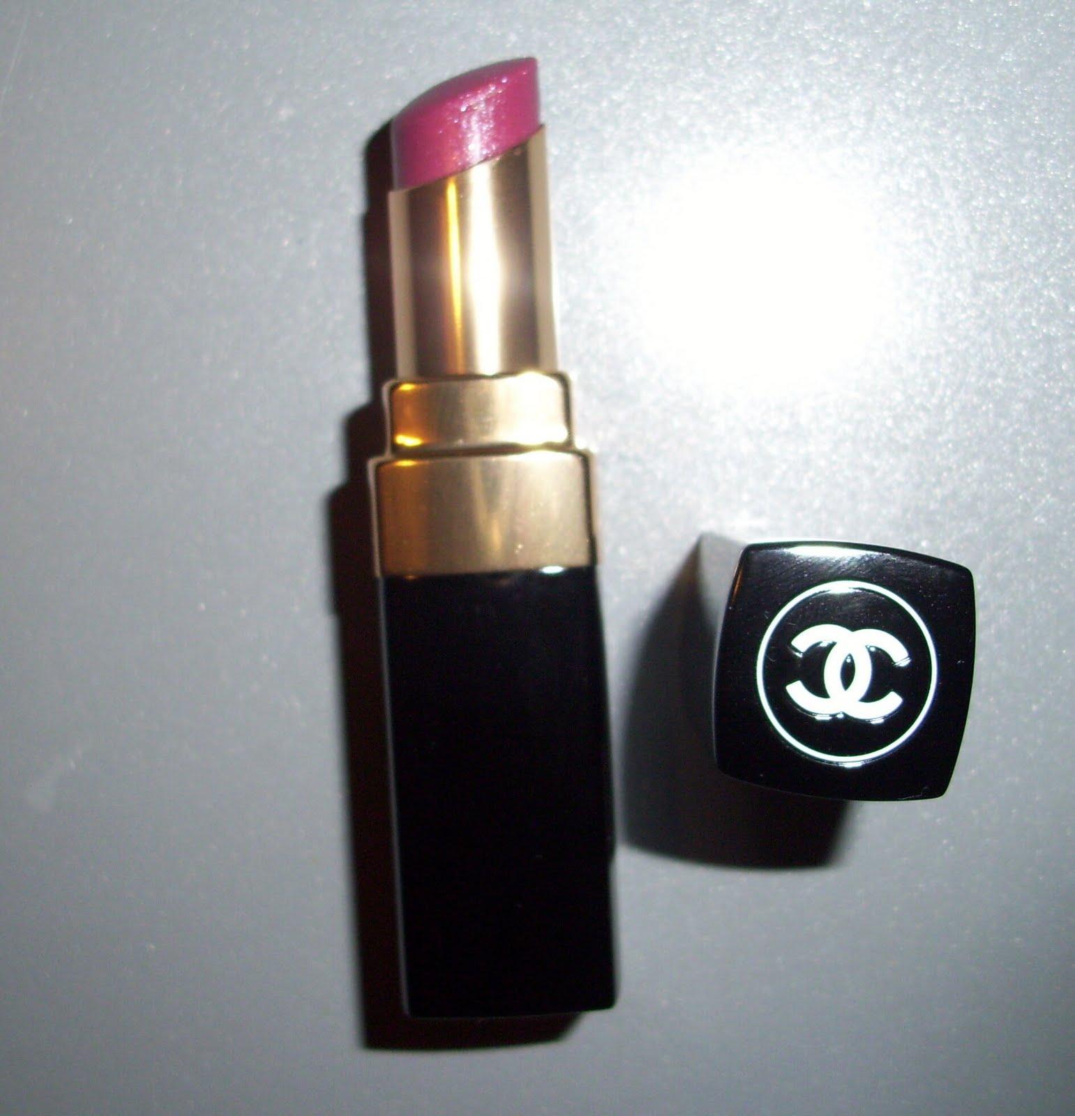 Chanel Rouge Coco Shine Bonheur #61.