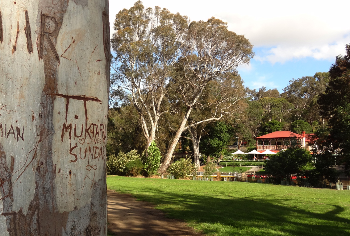 NixPages YARRA BEND PARK & STUDLEY PARK BOATHOUSE