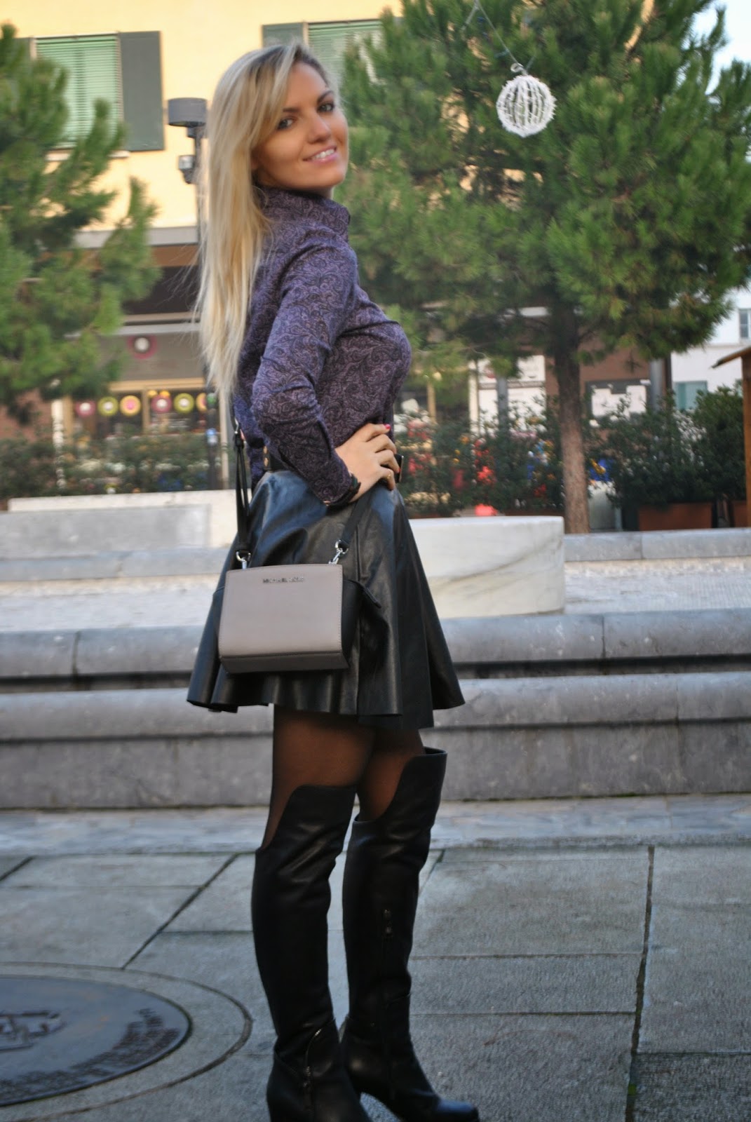 Color-Block By FelyM.: BLACK LEATHER SKIRT AND OVER KNEE BOOTS