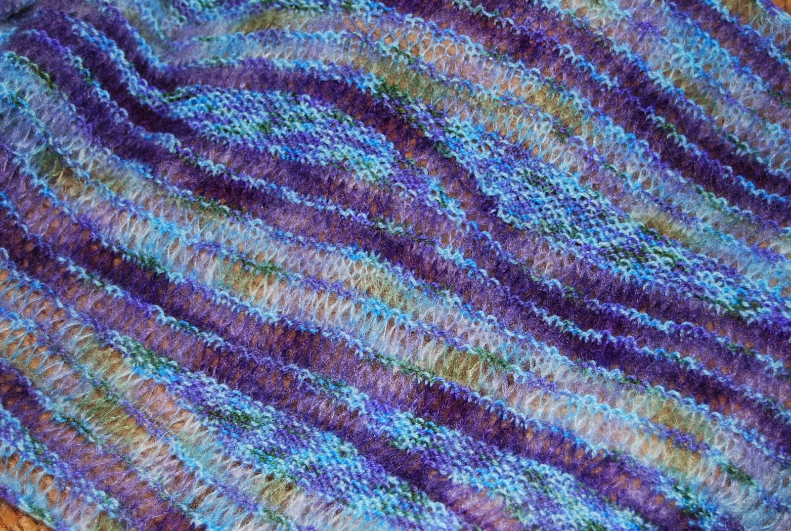 Swing Knits® “an innovative intertwining of yarn and art”