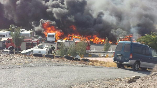 Caravanas incendiadas en El Berriel, San Bartolomé de Tirajana Caravanas incendiadas en El Berriel, San Bartolomé de Tirajana