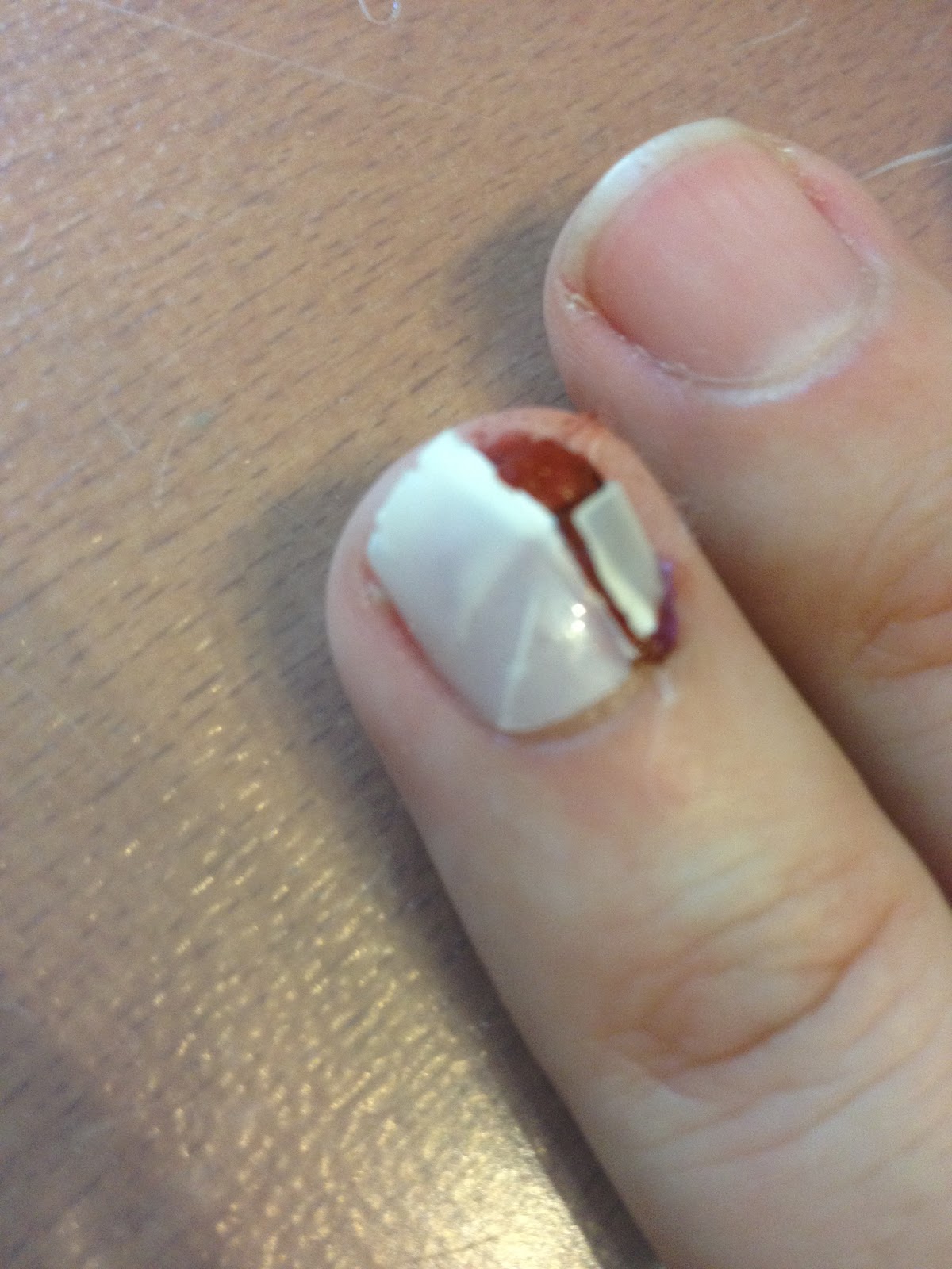 Elmo's Empire fake ripped nail.