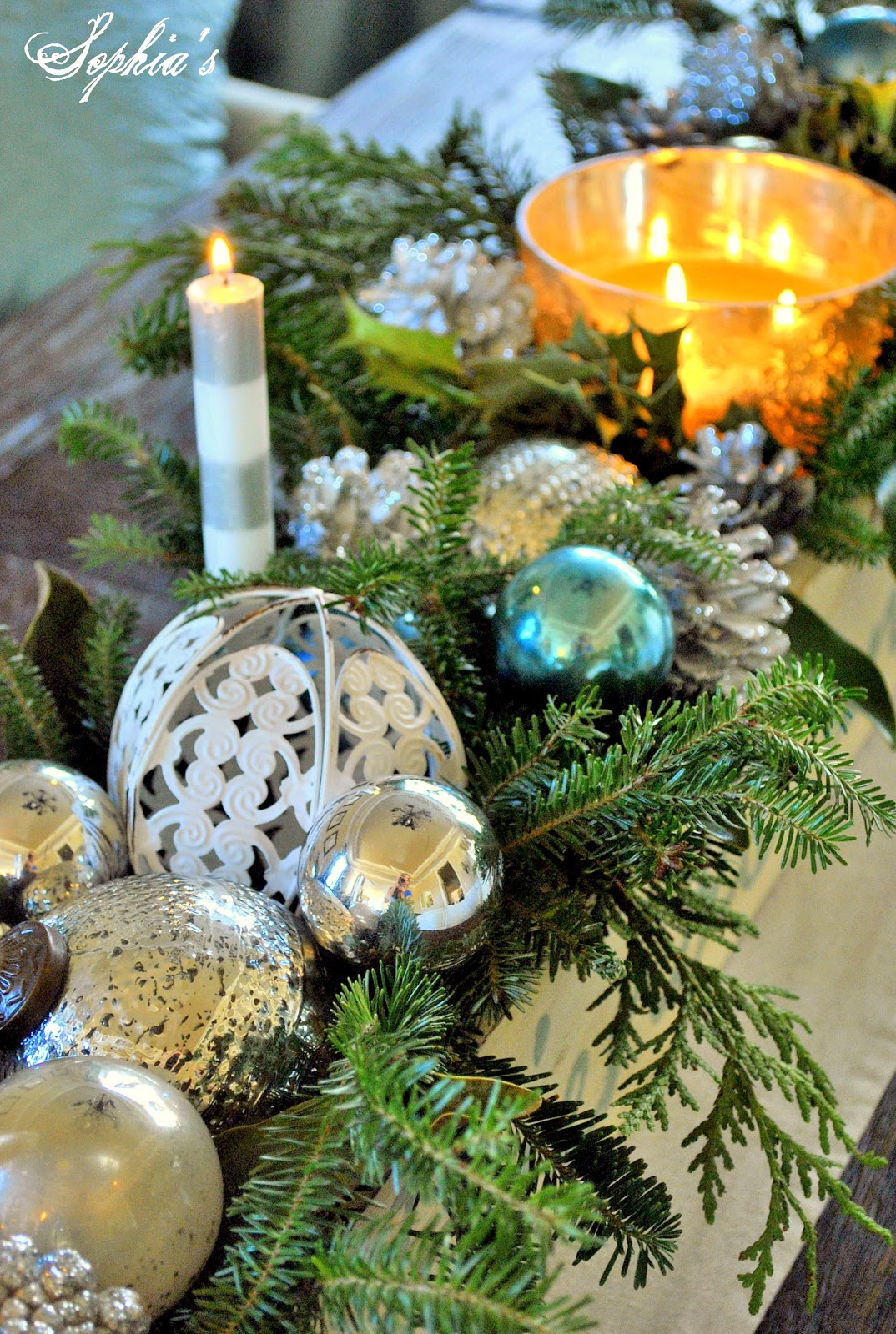 Easy Christmas Centerpiece Ideas