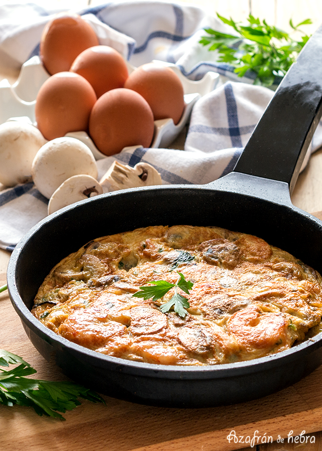 Tortilla de champiñones y langostinos