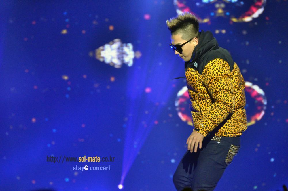 http://2.bp.blogspot.com/-RKT2DhYWBds/TvKZvhb-nrI/AAAAAAAAPEc/slzwRqex0fo/s1600/Taeyang_001.jpg