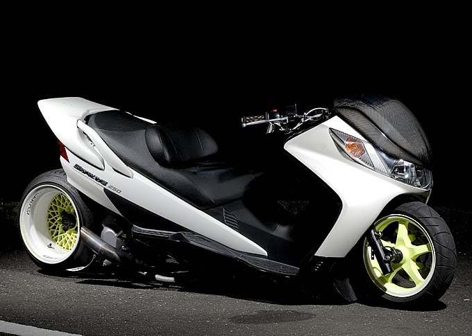 suzuki burgman 250cc scooter