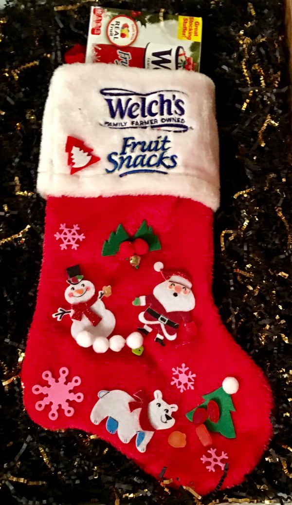 Stacy Talks & Reviews Welch's Fruit Snacks Christmas Challenge