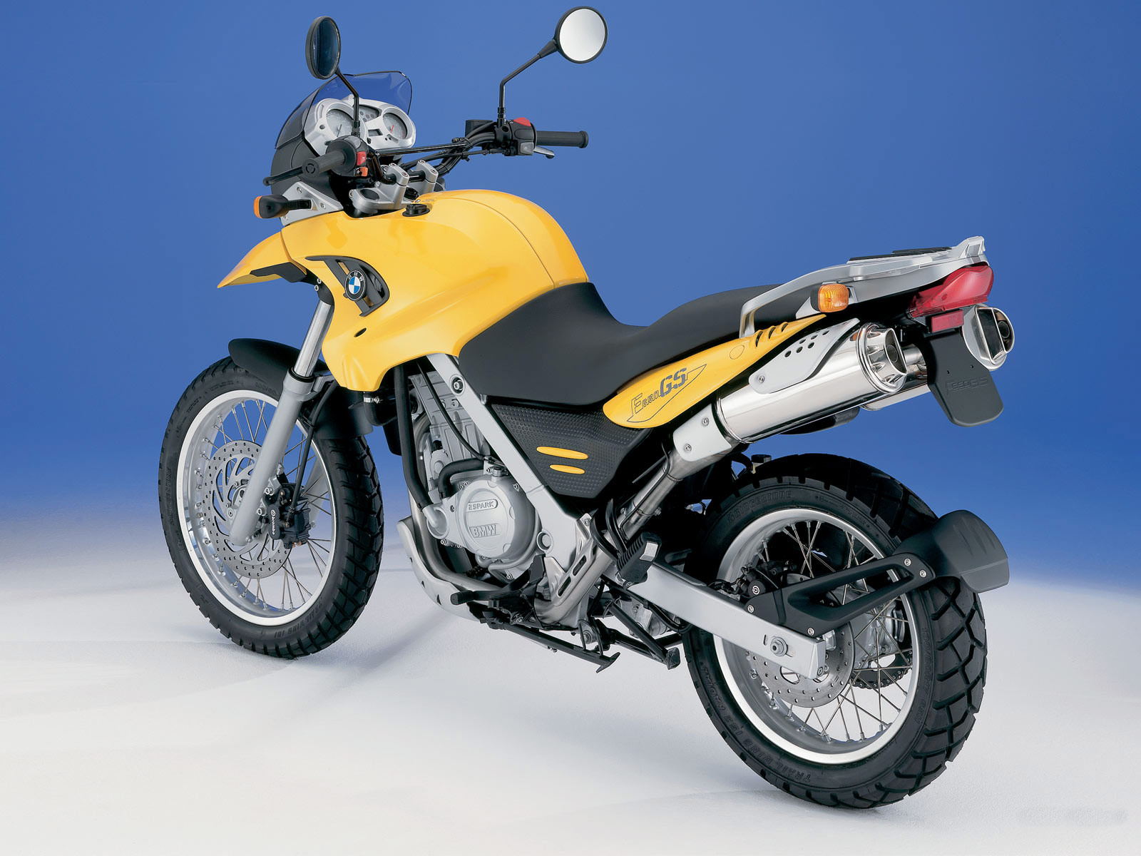 2004 BMW F 650 GS motorcycle wallpaper. Accident lawyers info