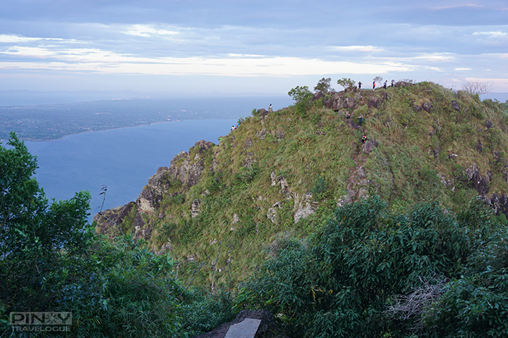 View of Maculot Rockies