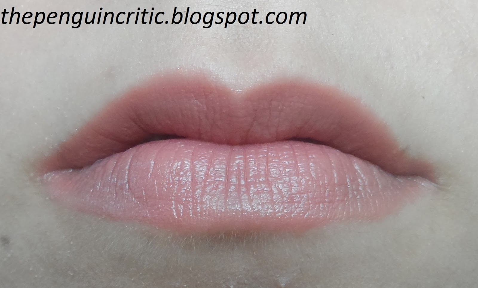 mac hug me lustre lipstick
