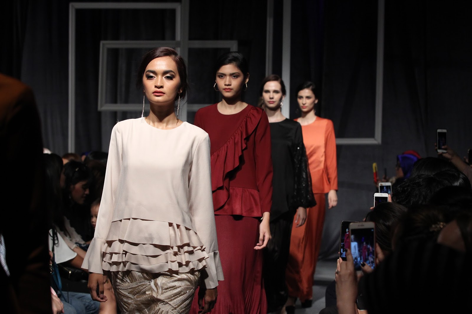 aYNa aNYa Fashion Valet Gaya Koleksi Raya 2017 Aere