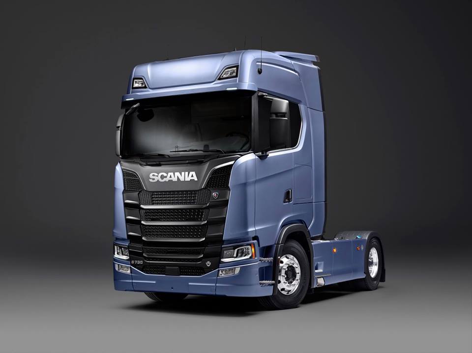 DIECIOCHO RUEDAS Next Generation Scania PRESENTACIÓN EN PARIS