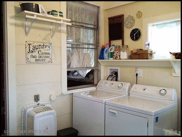 BE MADE: {My Old House}: My *NEW* Laundry/Mud Room