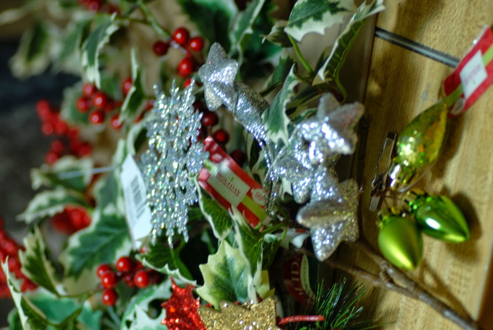 isherlcrafts: Christmas Wreath 4 UR Door