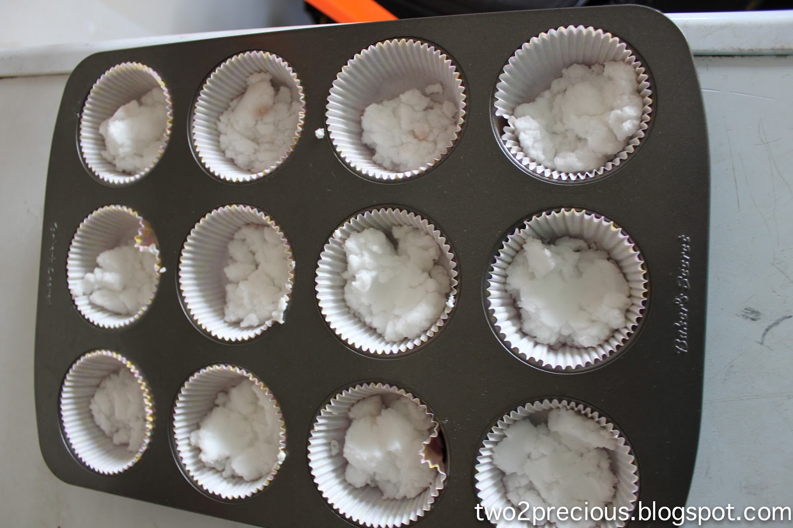 Two2 Precious Blog DIY Vanilla Orange Homemade Diaper Pail Deodorizer