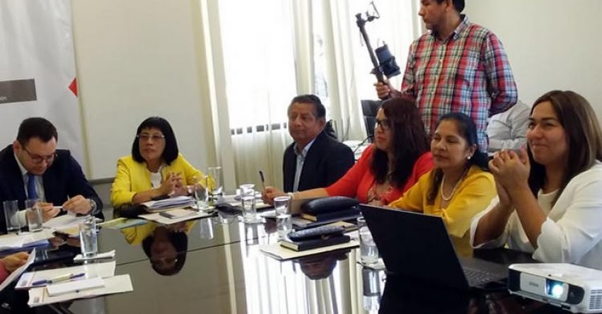 UNICA: Ministerio de Educación instala comisión técnica en busca del licenciamiento de la Universidad Nacional San Luis Gonzaga de Ica UNICA: Ministerio de Educación instala comisión técnica en busca del licenciamiento de la Universidad Nacional San Luis Gonzaga de Ica