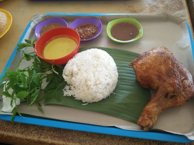 Lunch nasi kat Restoran Dulang Daun Pisang, Sg. Ramal Kajang