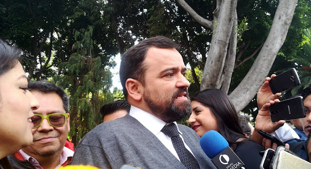 Ayuntamiento no entregó permisos para ambulantes, asegura René Sánchez