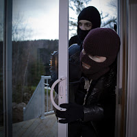 burglar-01-af.jpg