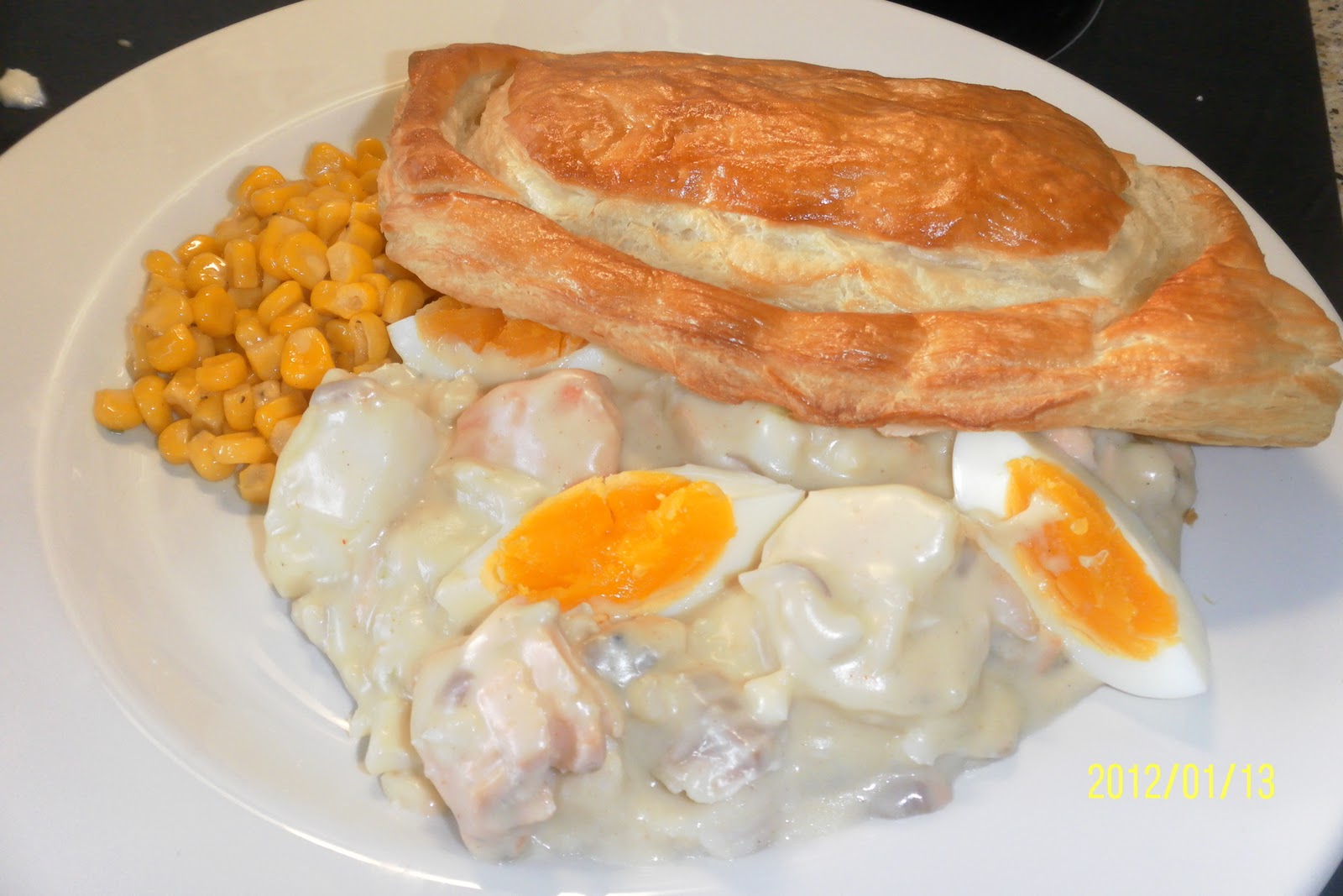 FLOWER POT KITCHEN BEAUTIFUL GLORIOUS SMOKED HADDOCK & FRESH PRAWN