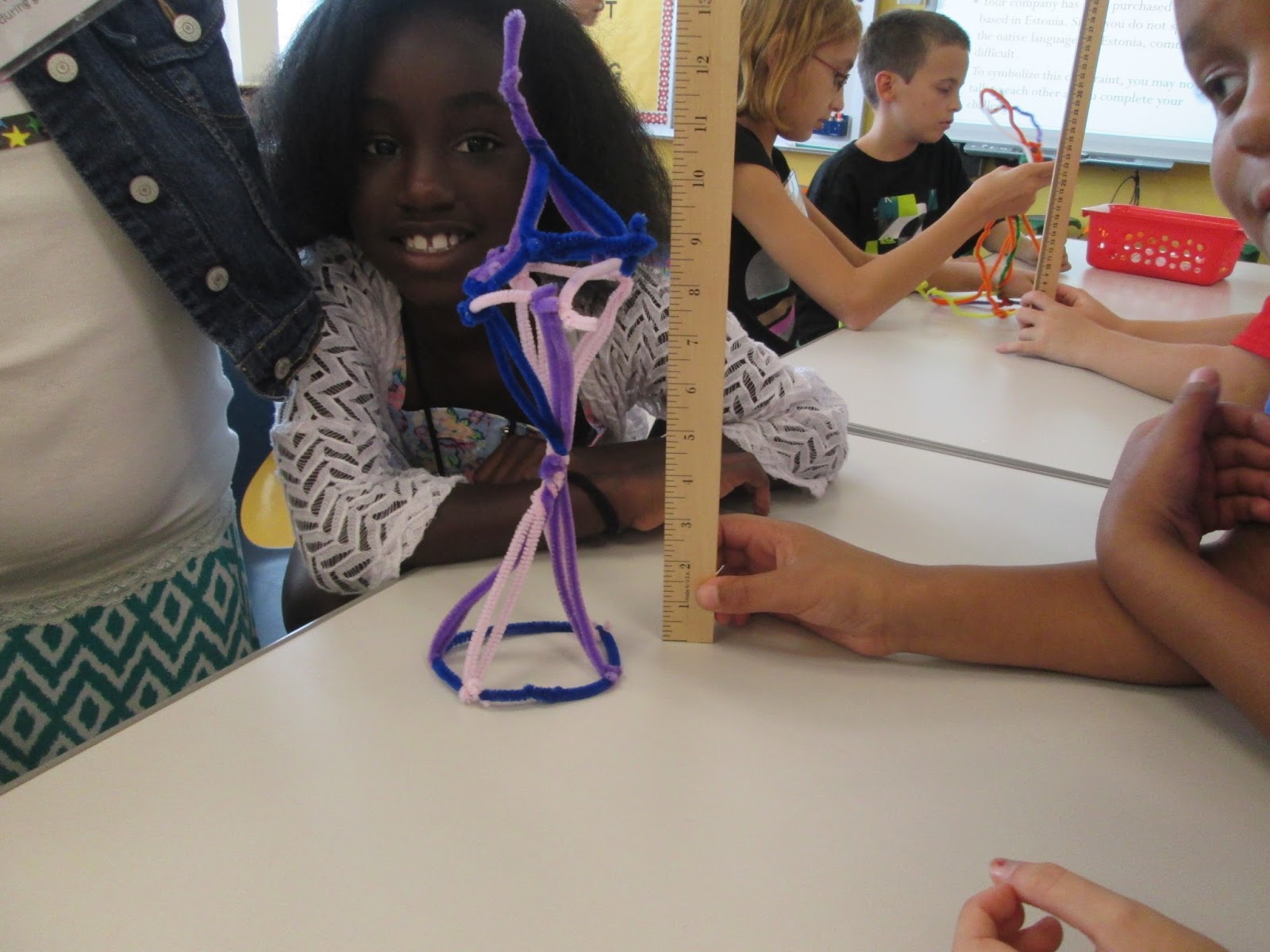 "STEM"tastic Happenings The Pipe Cleaner Challenge