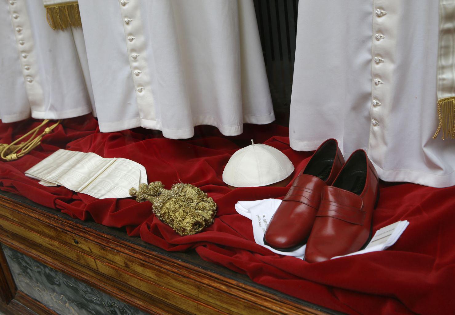 Orbis Catholicus Secundus: For the New Pope: Small, Medium, Large