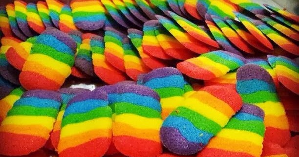 Biskut Lidah Kucing Pelangi Atau Rainbow Cookies Ben Ashaari