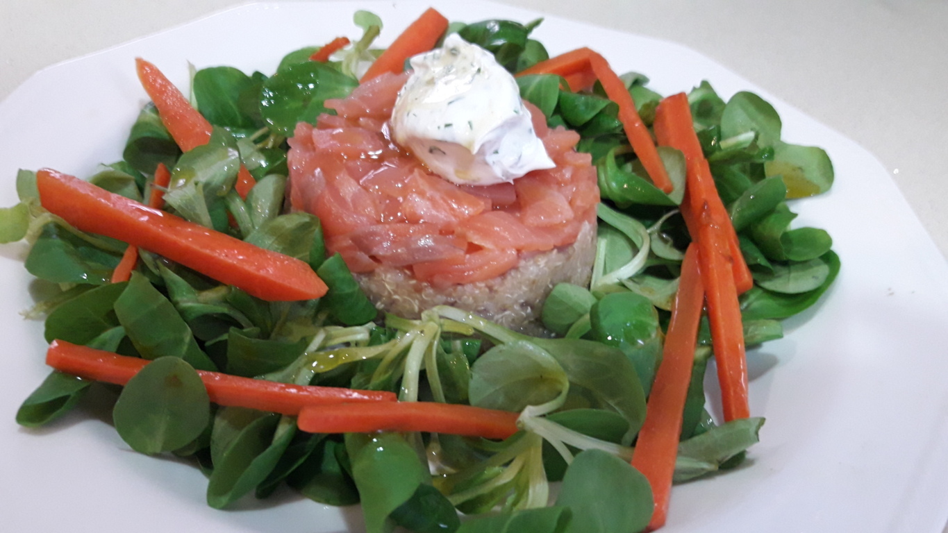 ENSALADA DE QUINOA CON SALMON AHUMADO ElChefDelVerano